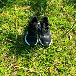 Reebok Sneakers black and white